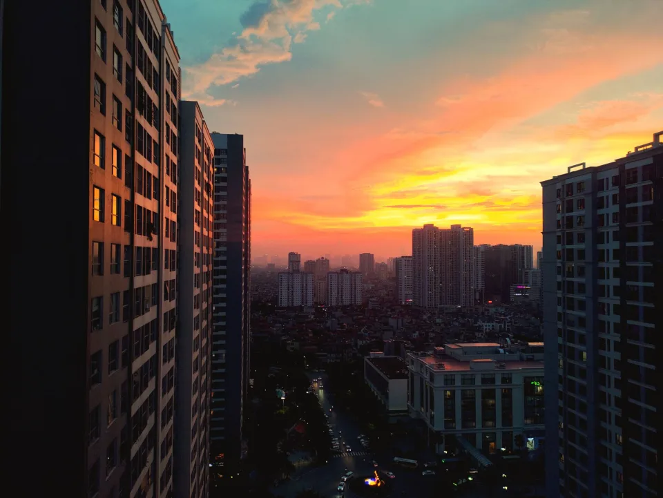 Xe đưa khách đi xem nhà